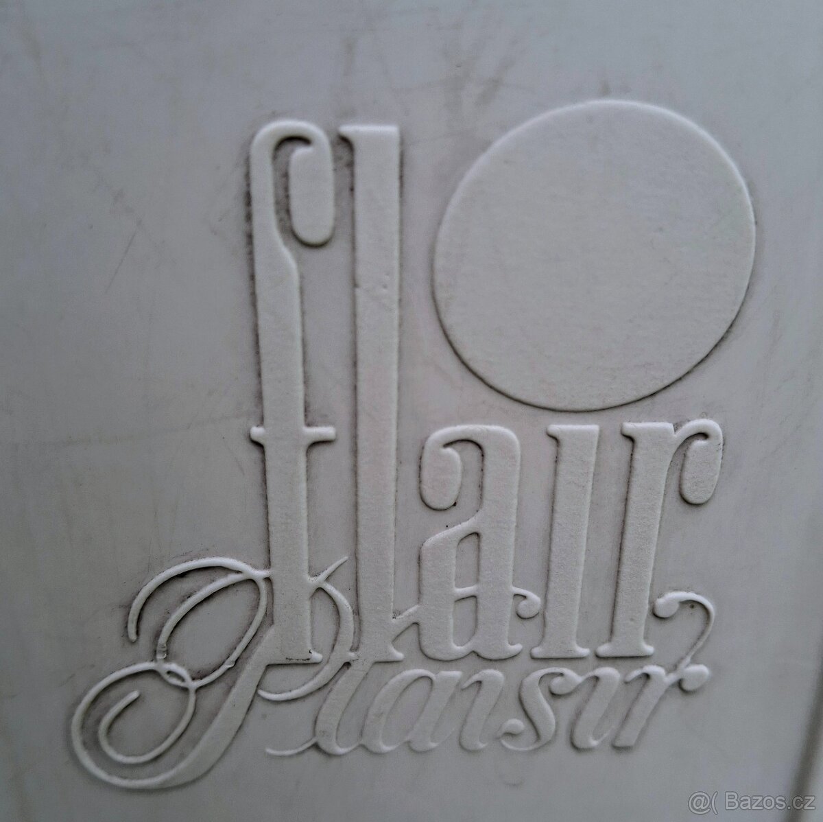 6 židlí, křesel, stůl plast - 5