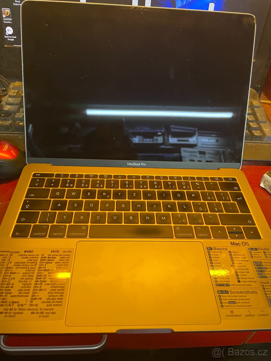 APPLE PC - MacBook Pro - 5