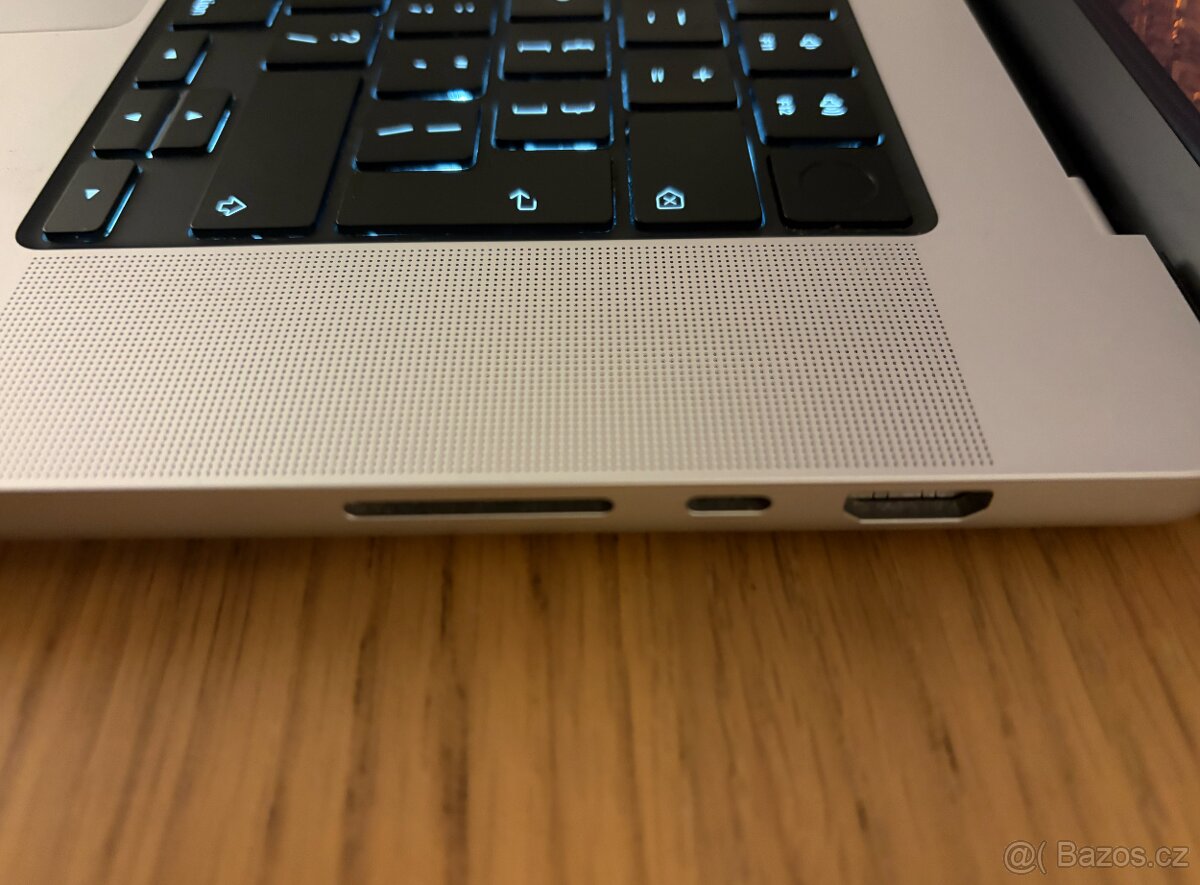Macbook Pro 16, M4 Pro, 24GB RAM, 1TB SSD - 5