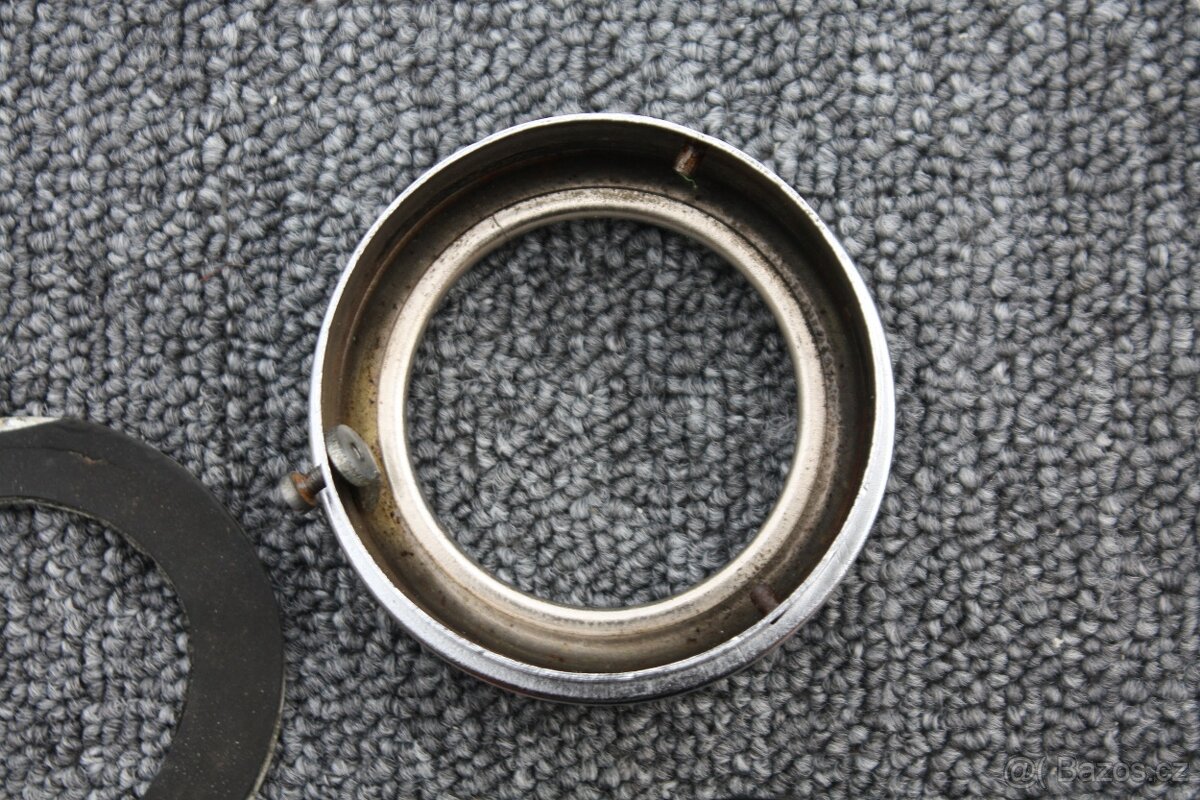 Tatra 87 nebo Tatra 600 Tatraplán - zadní světlo - 5