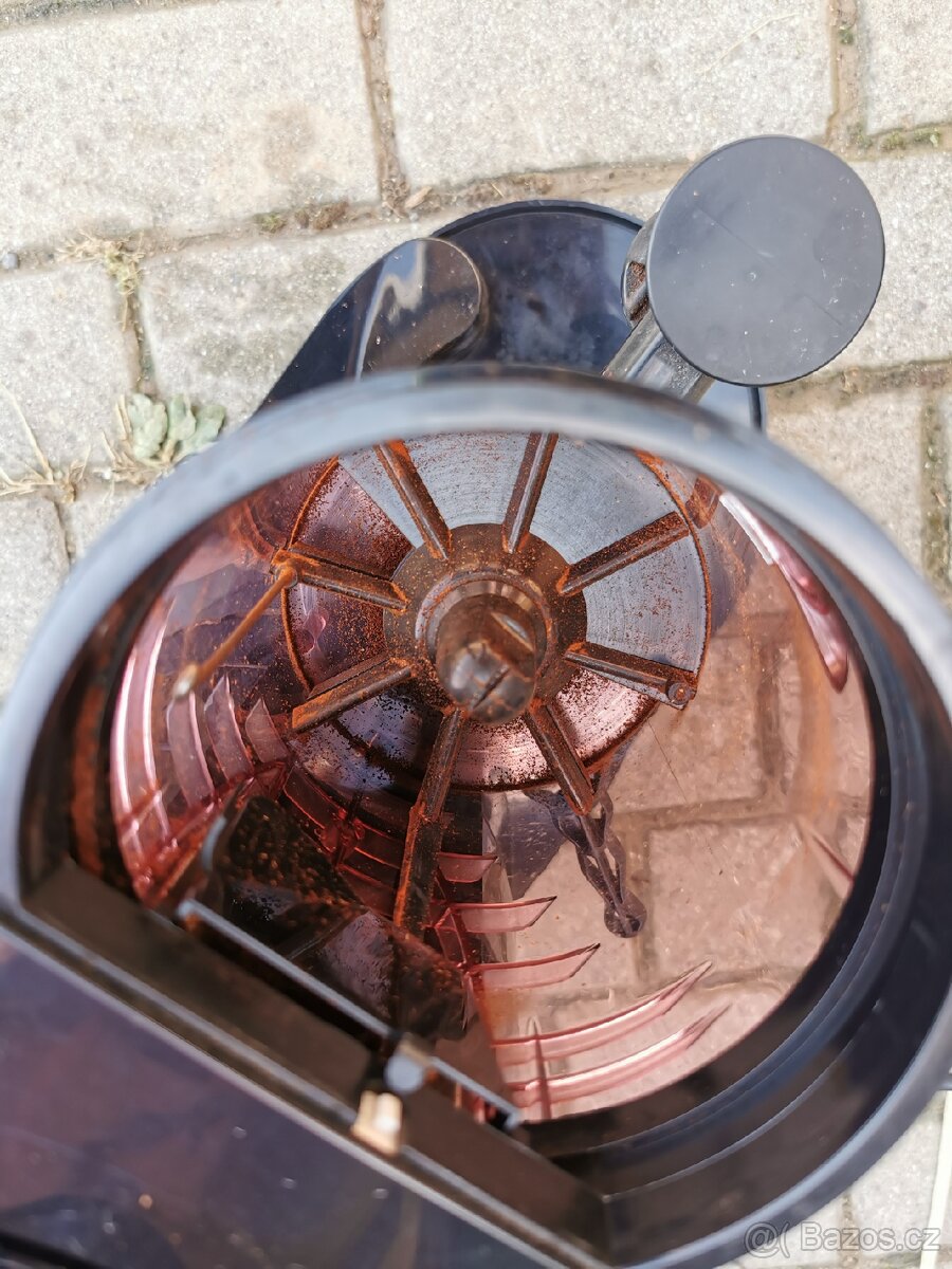 Elektrický mlýnek na kávu Cunil - 5