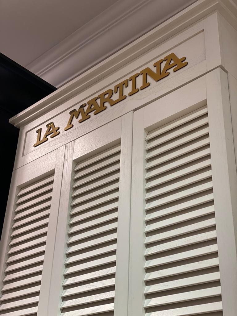 Dveře, regály, police, vitríny - 5