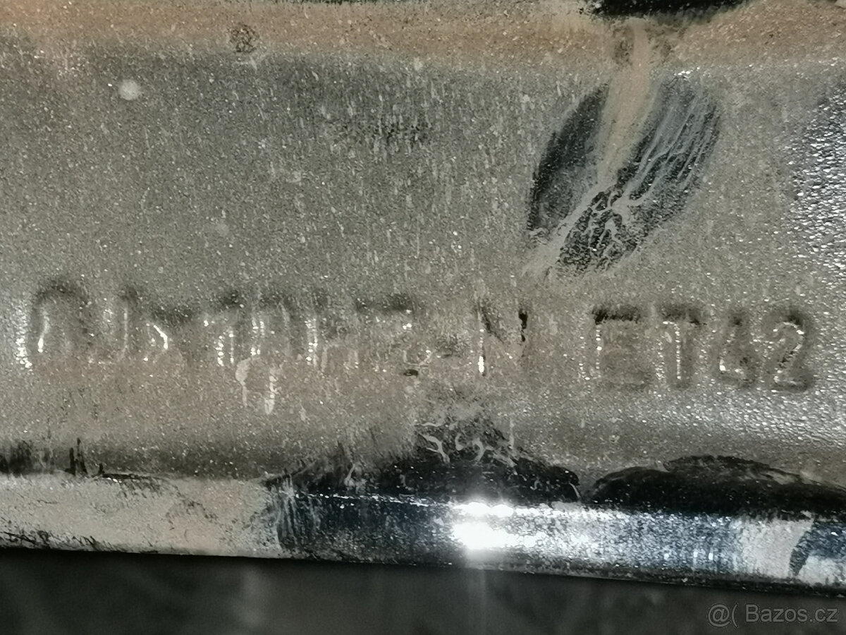 Volvo S60 / V60 - orig. 18" zimná sada DOT 23 6+ mm - 5