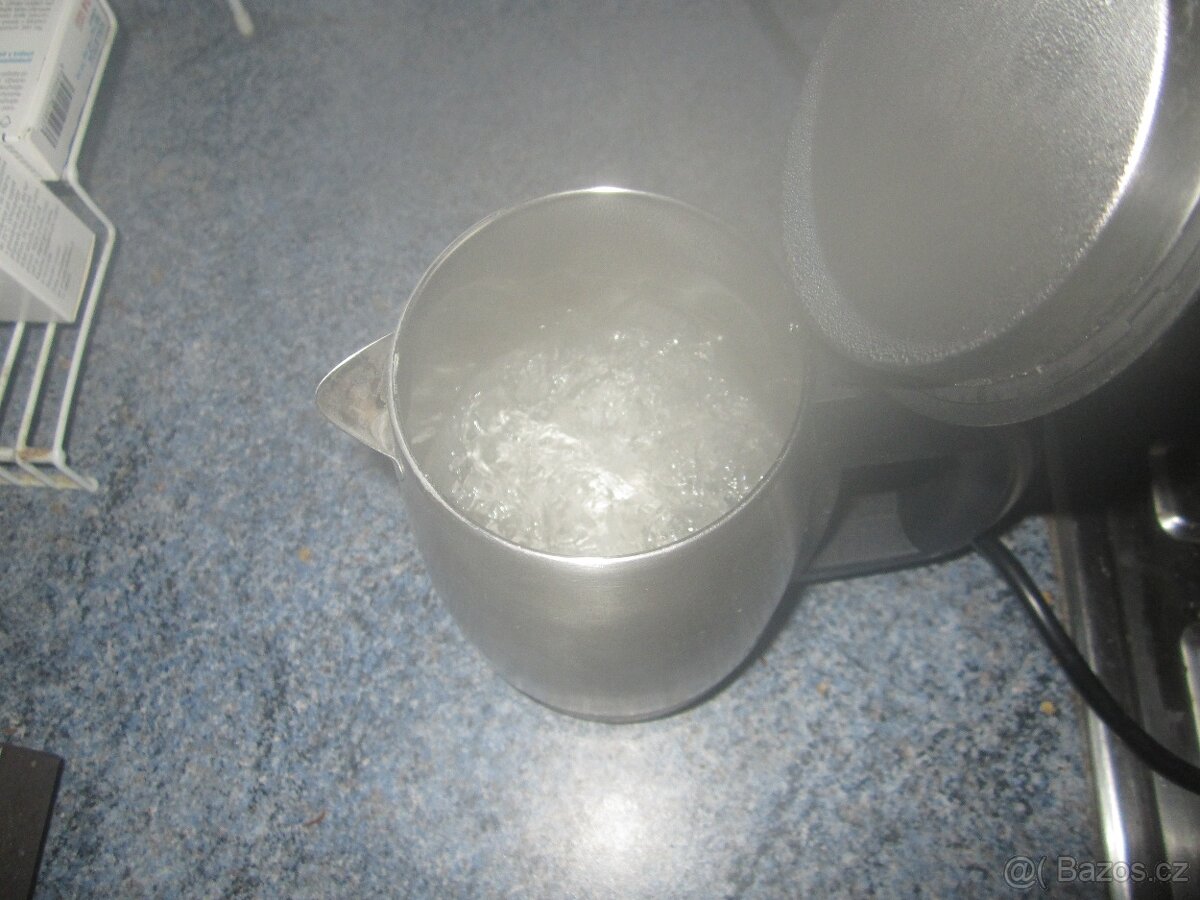 Cestovní rychlovarná konvice ETA - 5