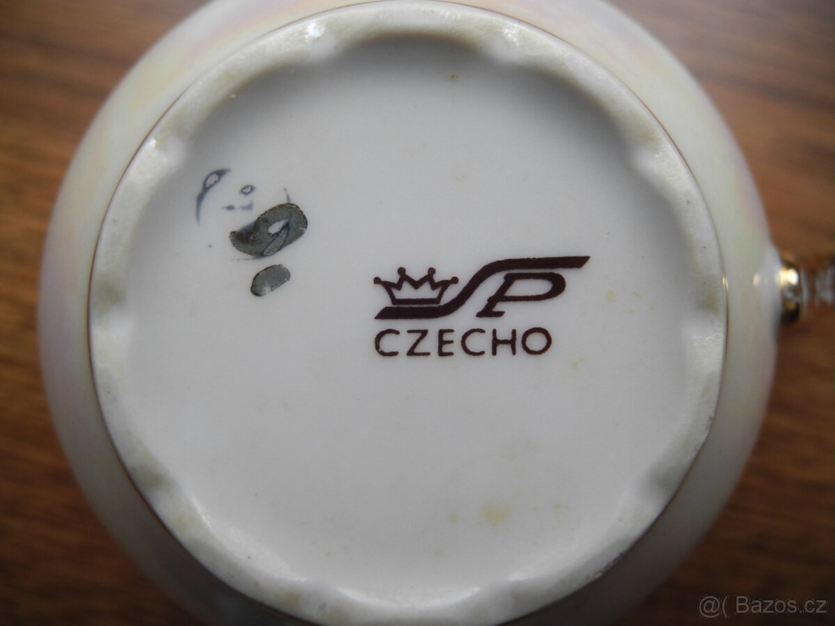 Hrnečky, podšálky, pohárky, podnos - 5