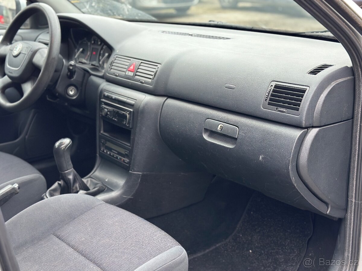 Octavie 1 1.9tdi 74kW 10/2010 - 5