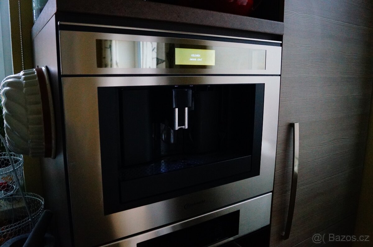 Vestavný kávovar Bauknecht KMT 9145 PT - 5