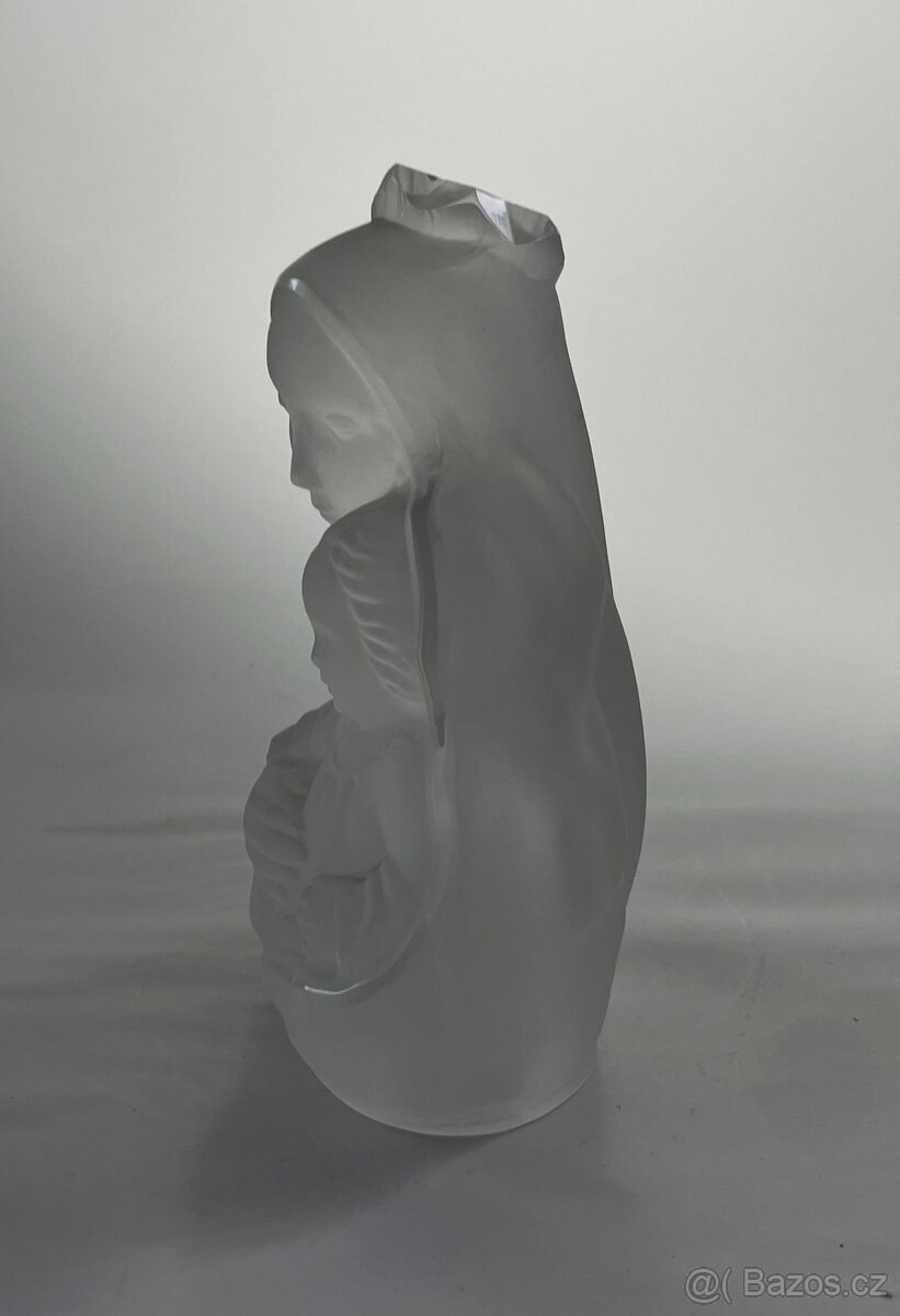 Madona s korunkou - sklo - 5