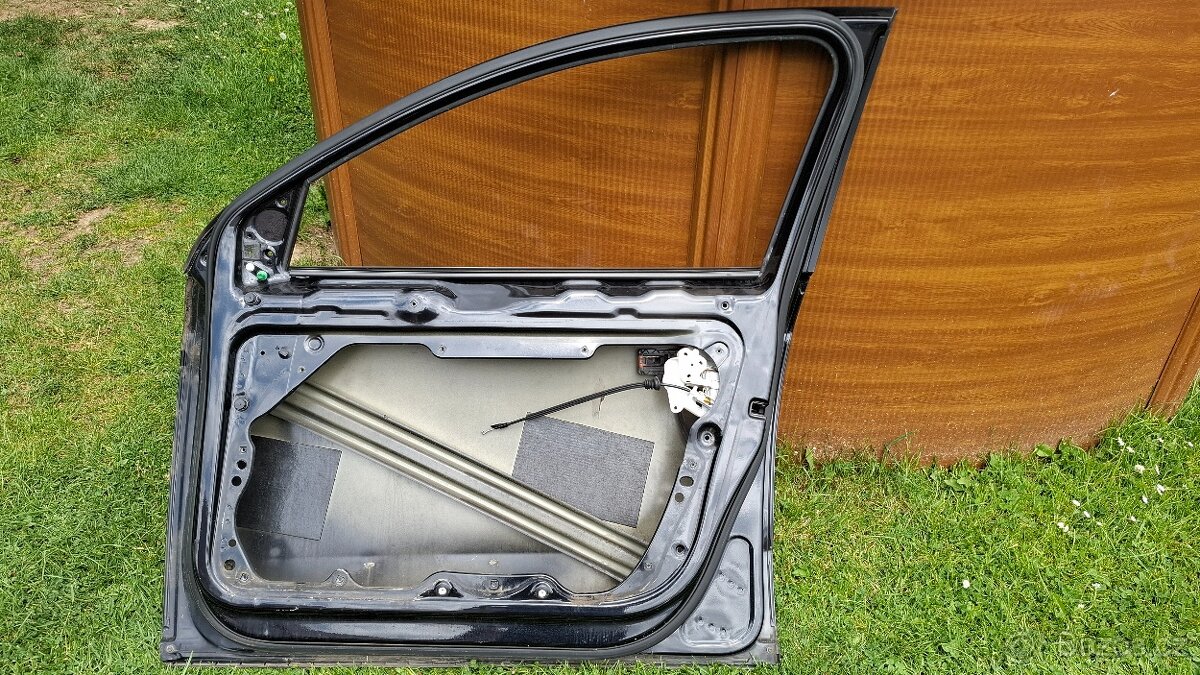 Dveře PP - Passat B6 combi - barva LC9X - 5