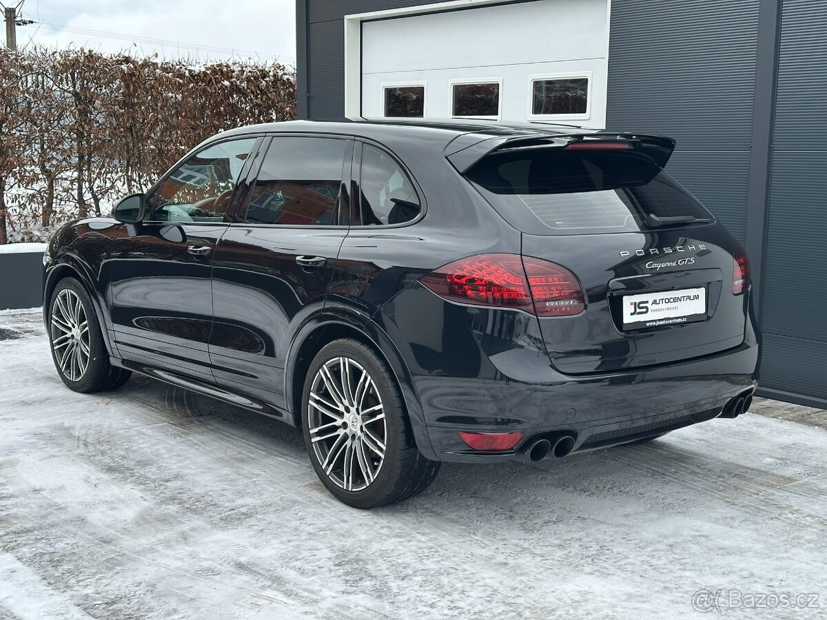 Porsche Cayenne 4.8i V8 420PS GTS A/T 4x4 - 5