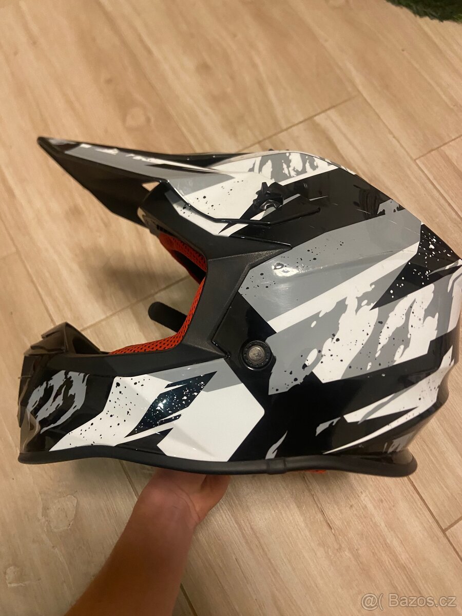 Helma na motorku - 5