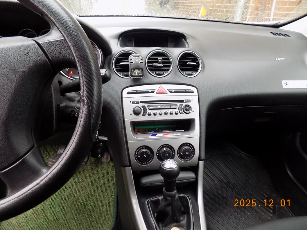 Prodám PEUGEOT 308SW 1,6HDí 2013 - 5