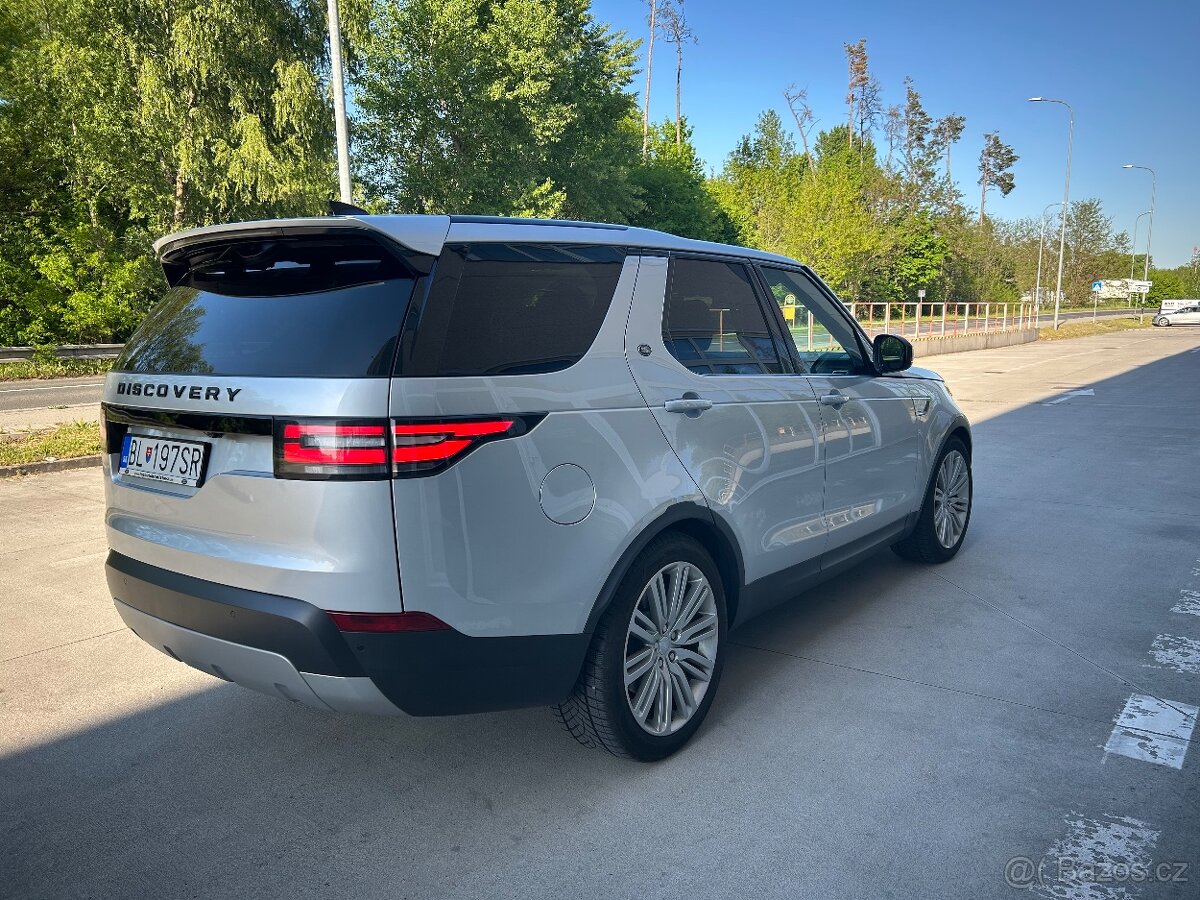 Land Rover Discovery 5