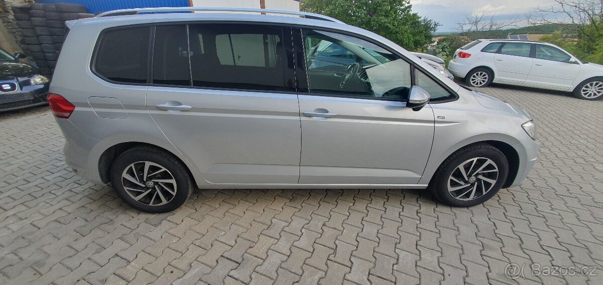 VOLKSWAGEN TOURAN JOIN 1.2TSI 81KW 7MÍST LED NAVI TOP STAV - 5