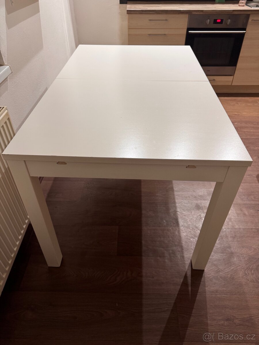 bílý kuchyňský stůl IKEA BJURSTA model 21198 - 5