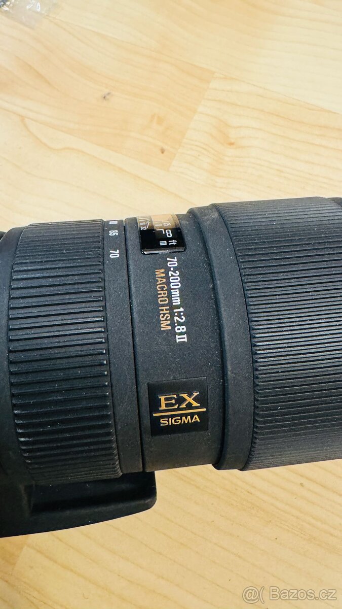 Nikon s objektivy a příslušenstvím - 5