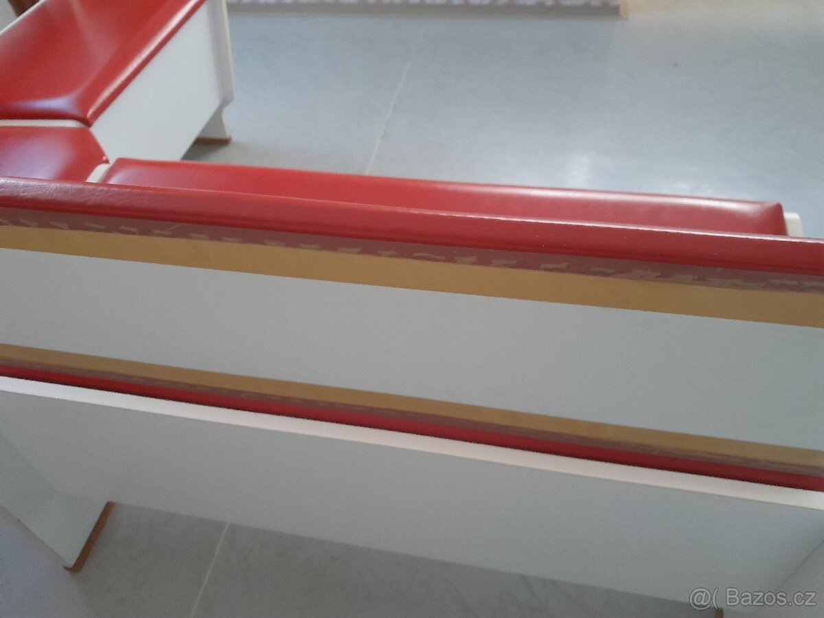 Rohová kuchyňská lavice - 5