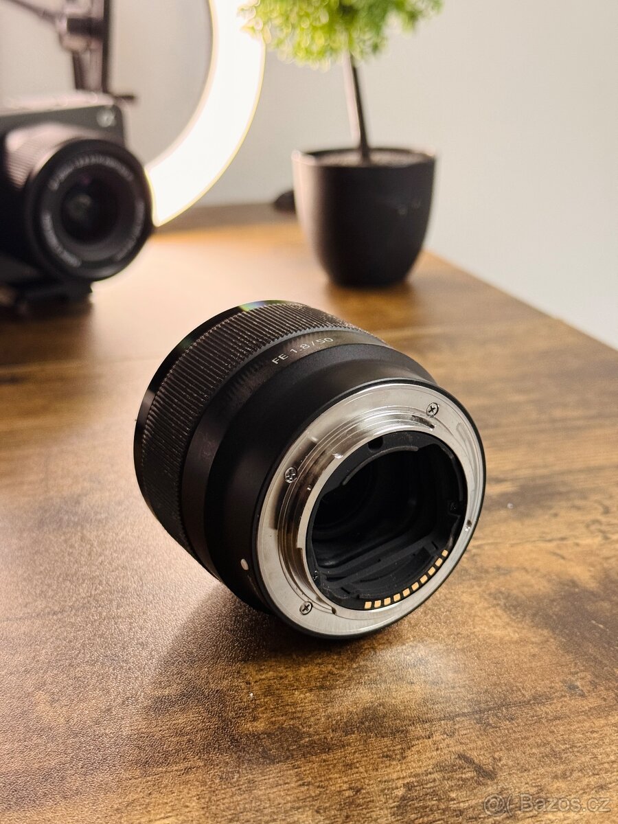Sony FE 50mm 1.8 - 5