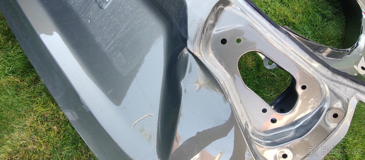 Toyota Yaris Cross 2021 - zadni kapota kufr dvere - 5