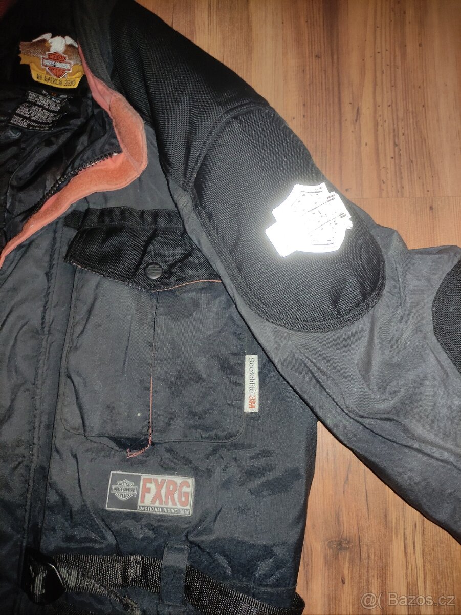 Bunda Harley Davidson orig. XL.
- 5