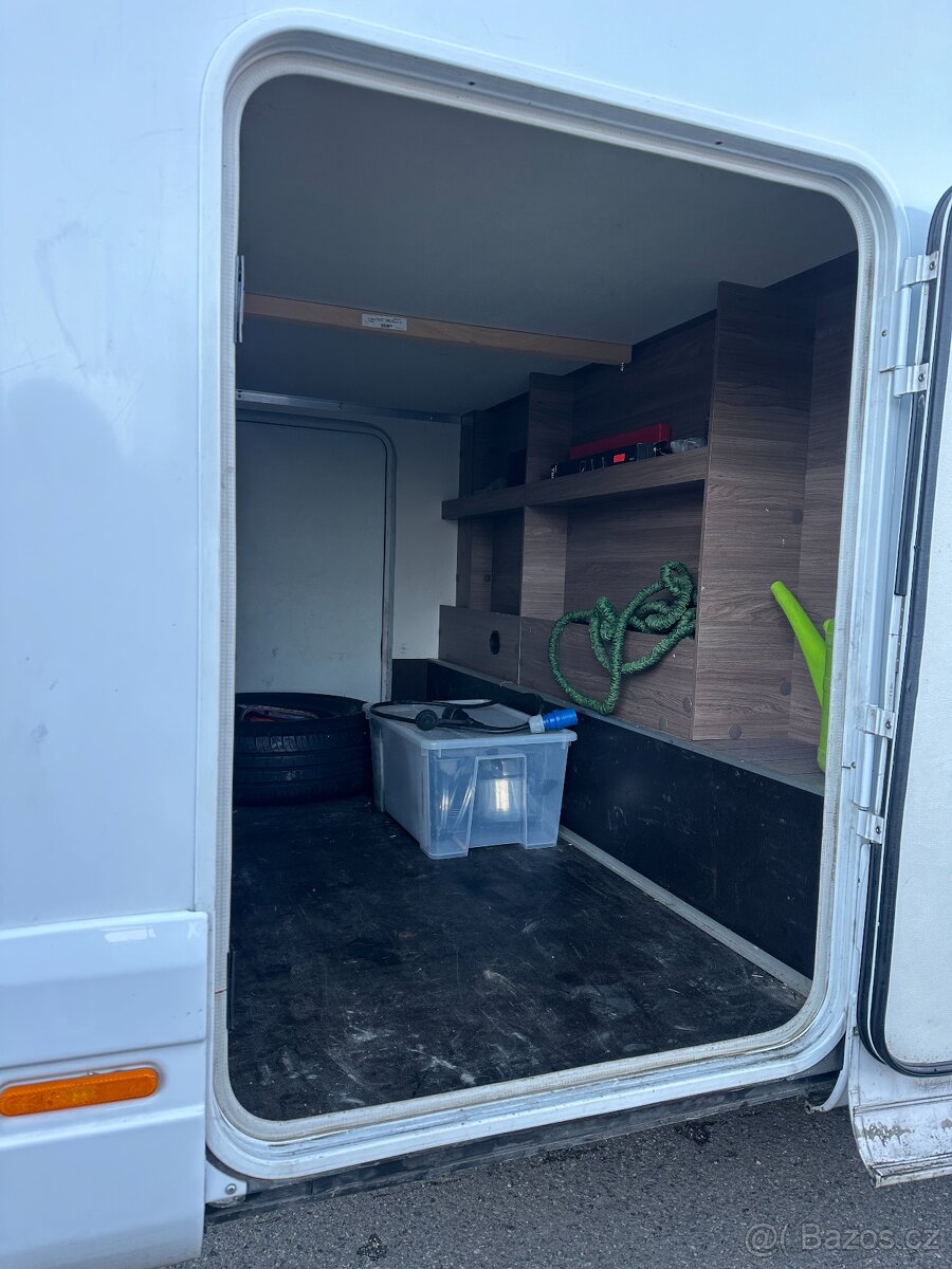 Knaus Live Traveller 650 DG - 5