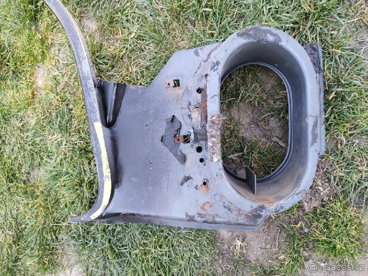 Camaro 2. generace - kick panel pravý, k dispozici je i levý - 5