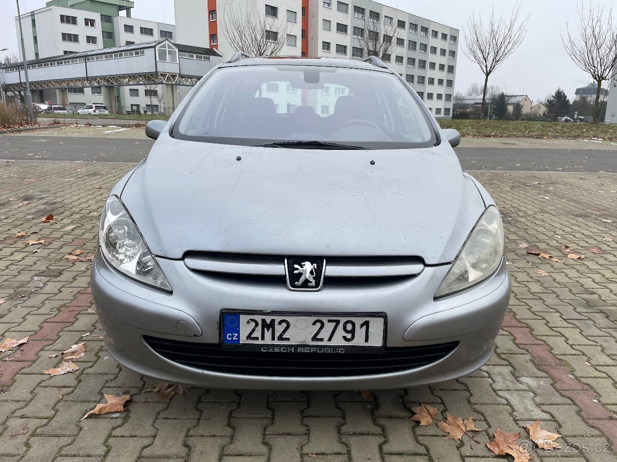 Peugeot 307 SW 2.0 HDi 2003, tažné, panorama, 7 místné,zimní - 5