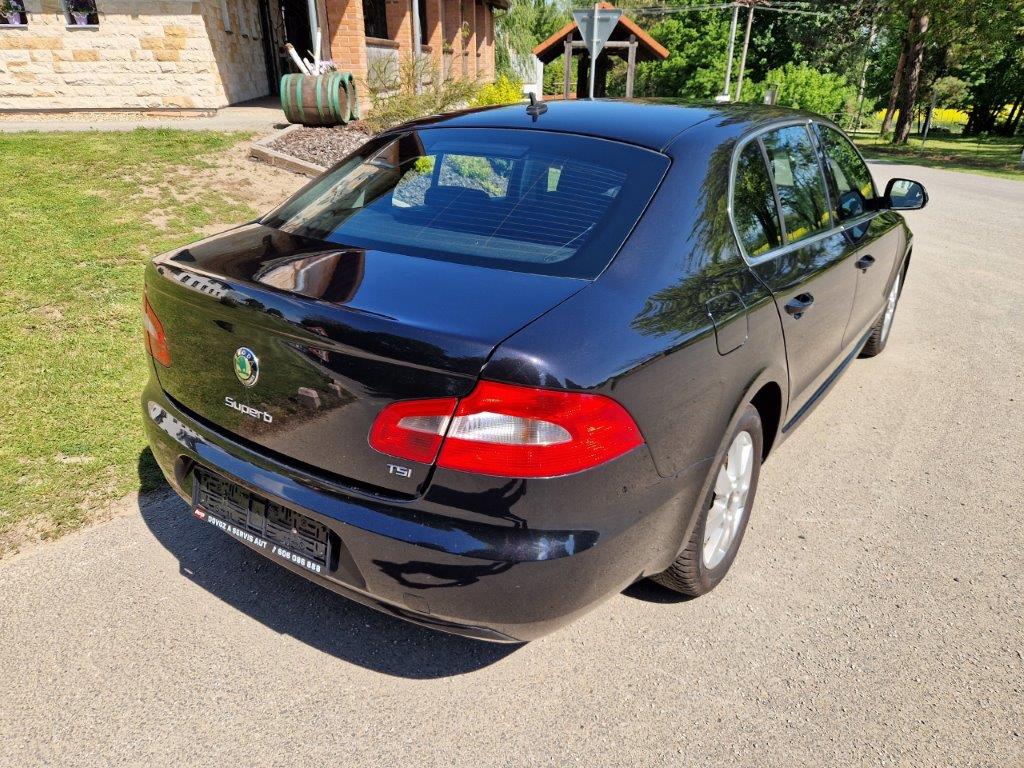 Škoda Superb 2 1,4 TSI, 92 KW xenony, vyhř. sed. - 5