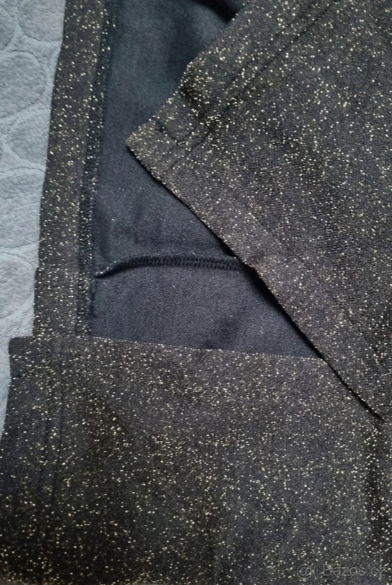 Elastické šaty vhodné i na ples. - 5