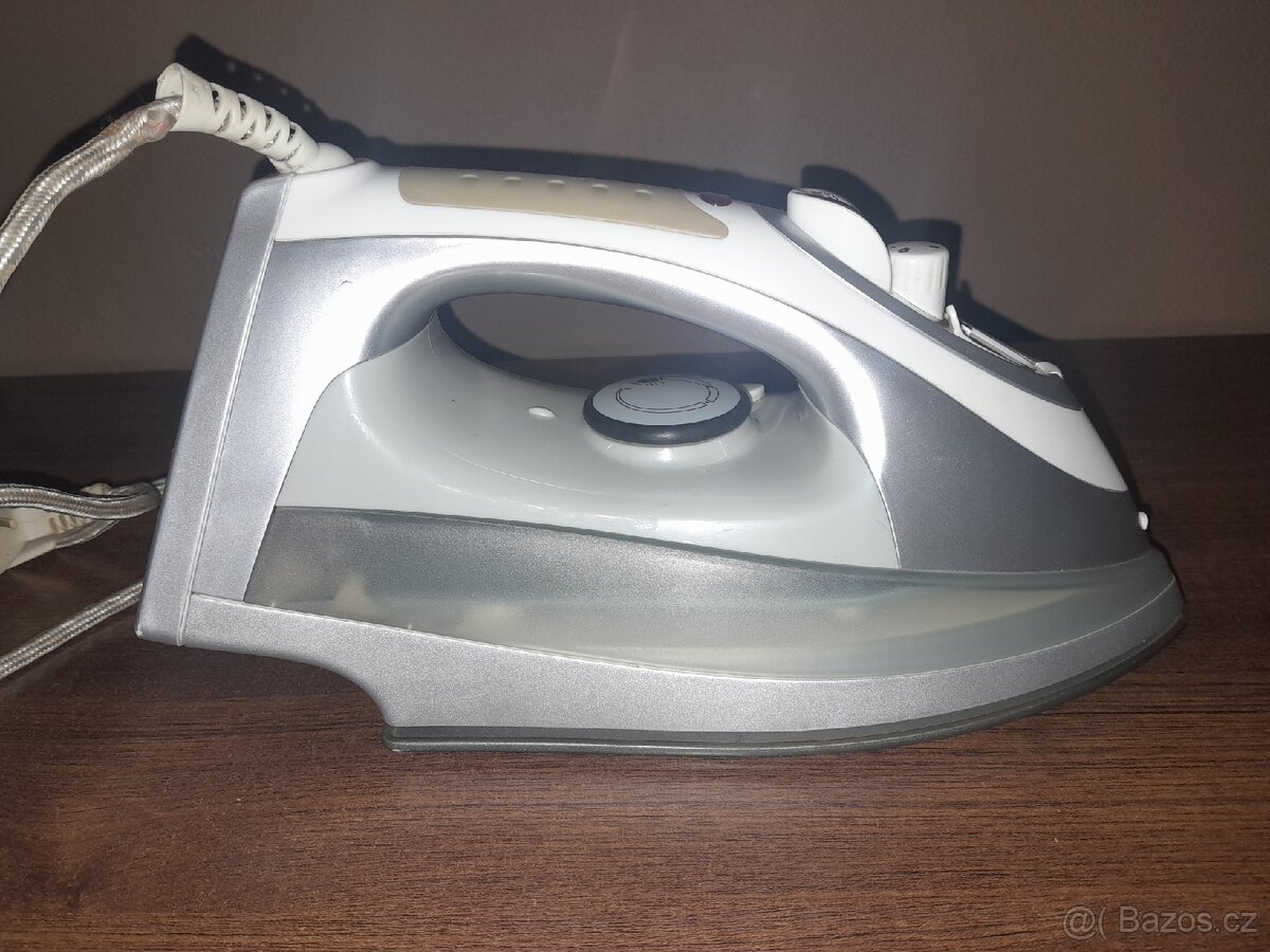 Napařovací žehlička Eta - 5