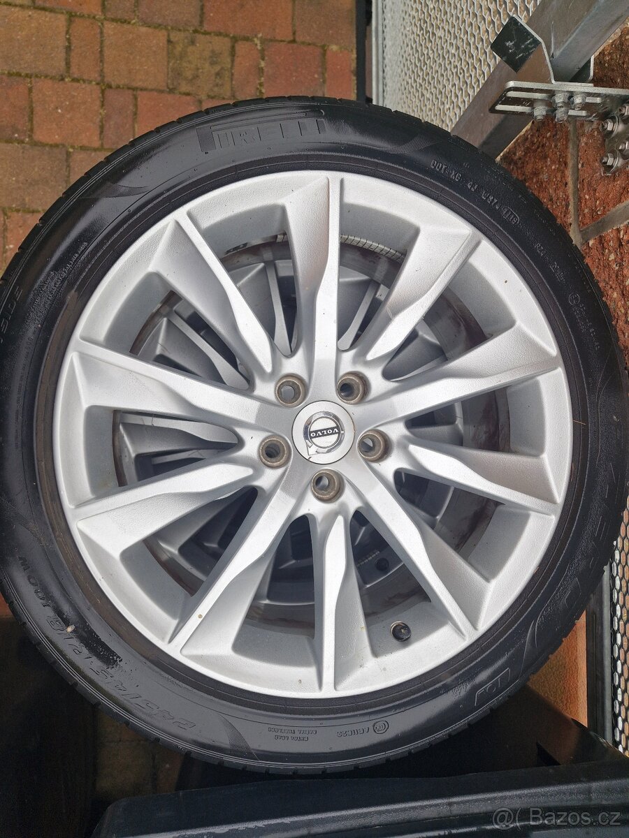 ORIGINÁL ALU KOLA + PNEU NA VOLVO V90, S90,atd - 5