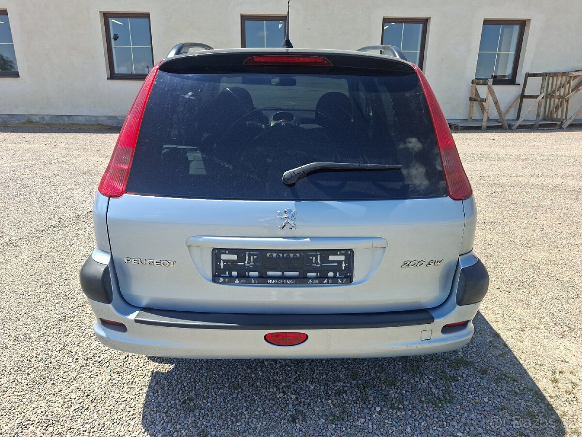 Peugeot 206-1.4i - 5