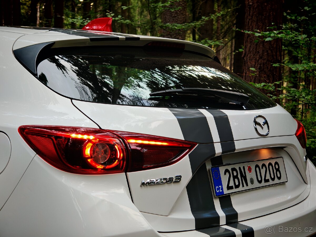 Mazda 3 - 2015 - 2.0 - 5