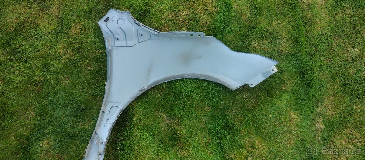 Kia Ceed 3 III CD Toyota Corolla XII E21 - predni blatnik - 5