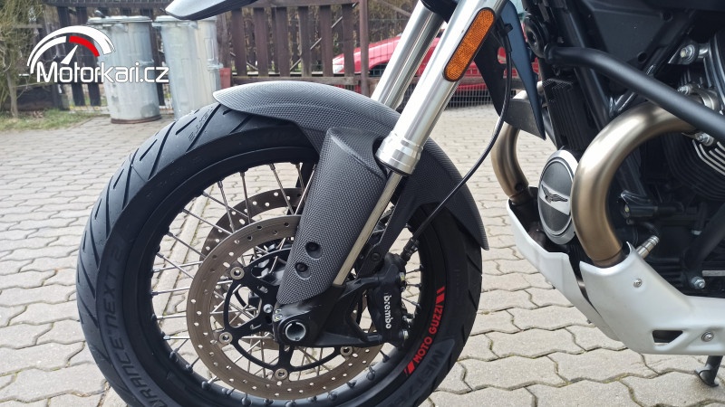 Moto Guzzi V85TT - 5