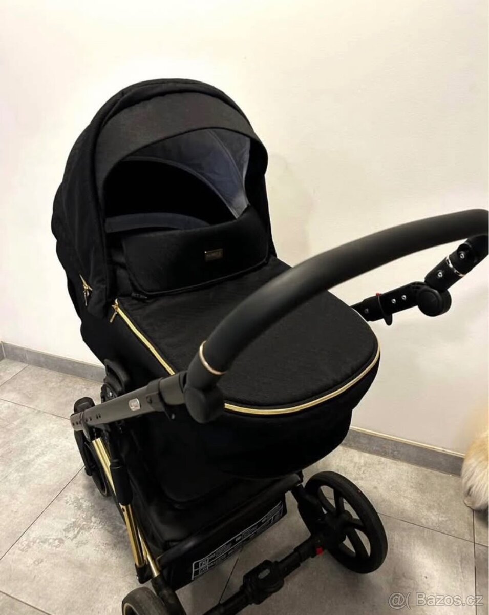 Černo-zlatý kočárek 2v1 Sojan - 5