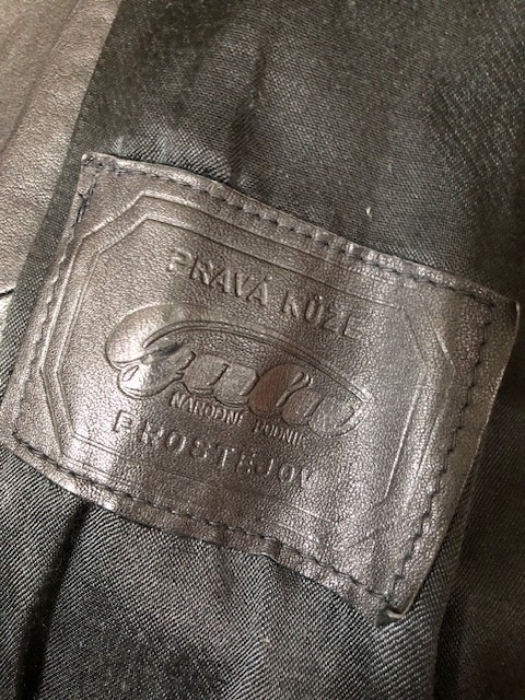 dámský kožený černý dlouhý kabát - 5