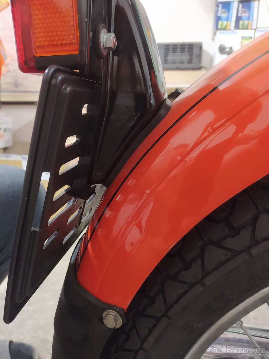 ČZ 350/472 - držák rámečku SPZ - 5