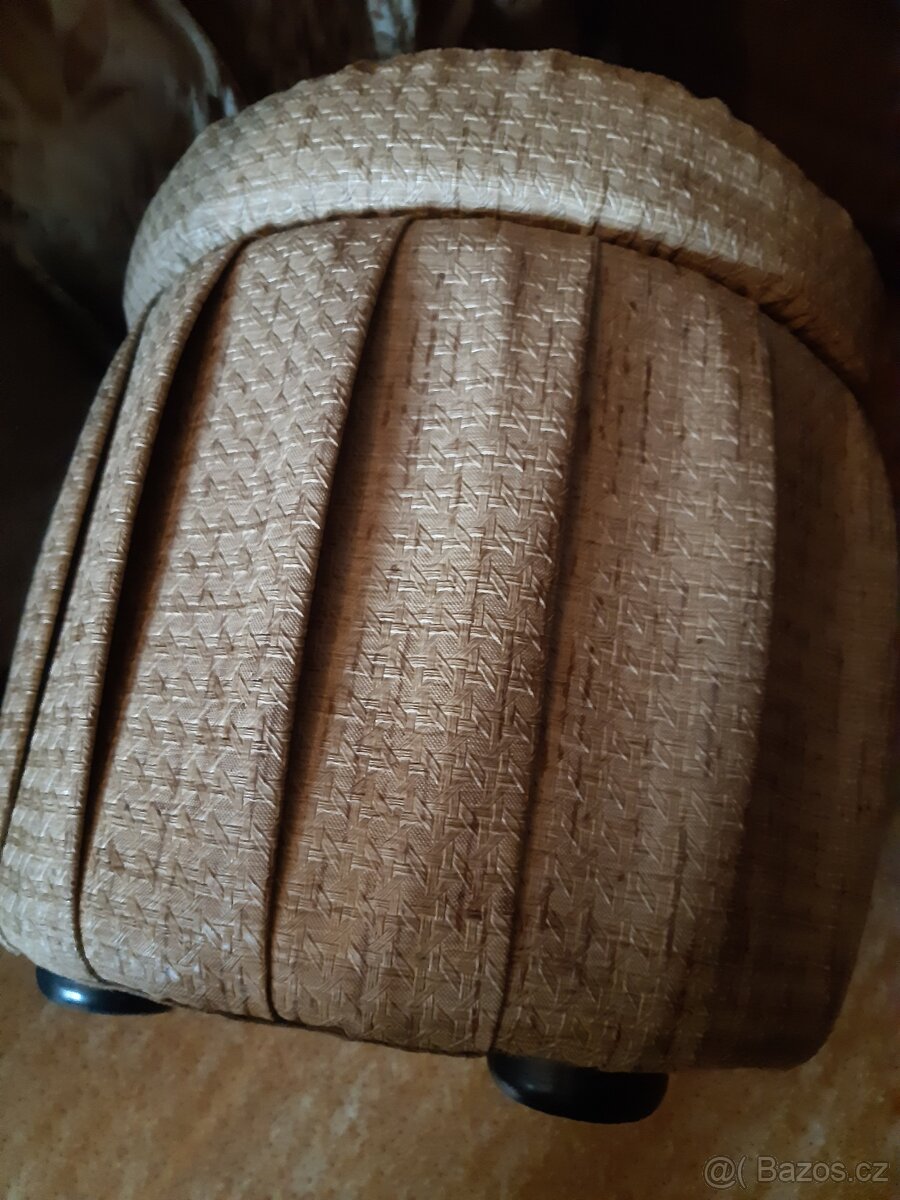 Taburety s úložným prostorem - 5