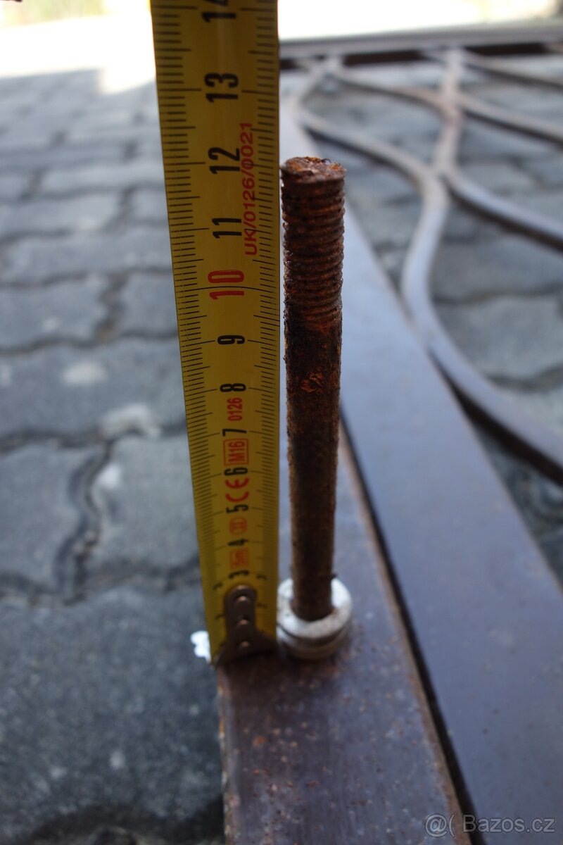 Bezpečnostní mříž na dveře - 5