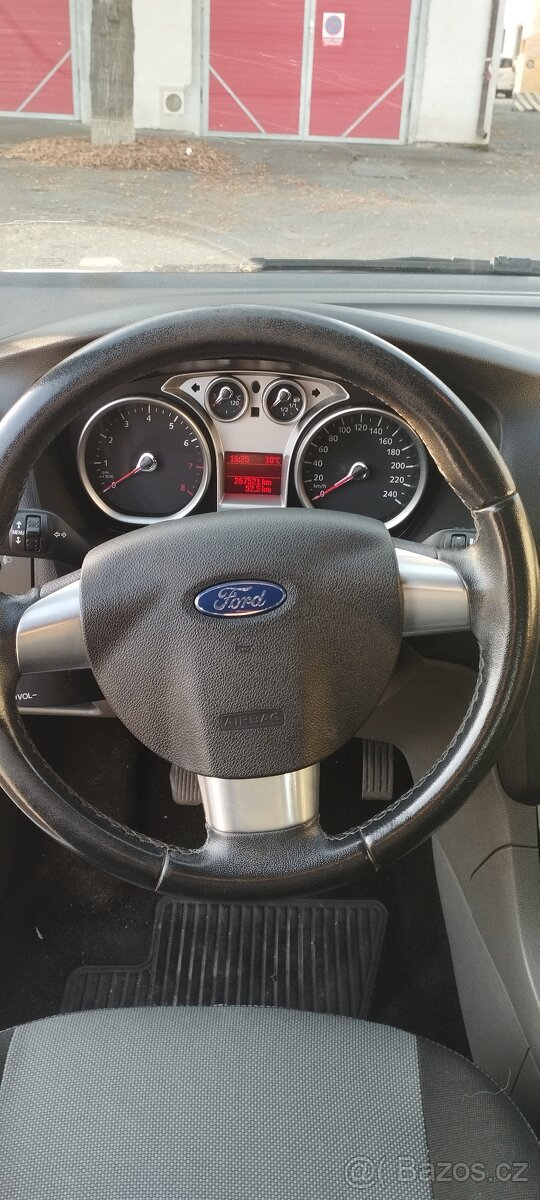 Ford Focus II, 2011, 1.6, benzín, 74 kW - 5