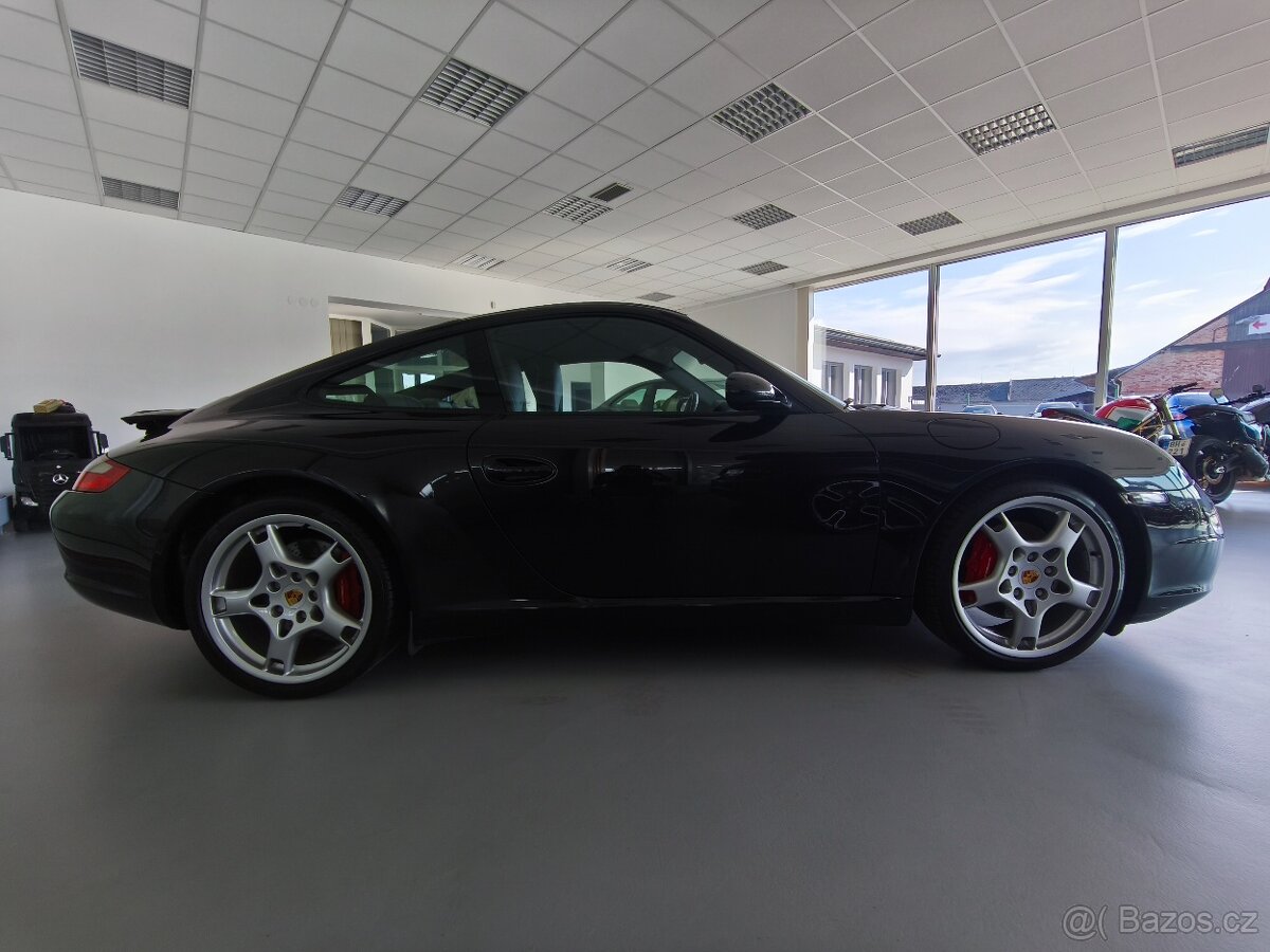 Porsche 911 Carrera S - 5