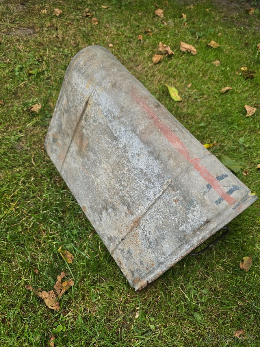 Kanystr 20L trojúhelnikový KSVD Praha Východ - 5