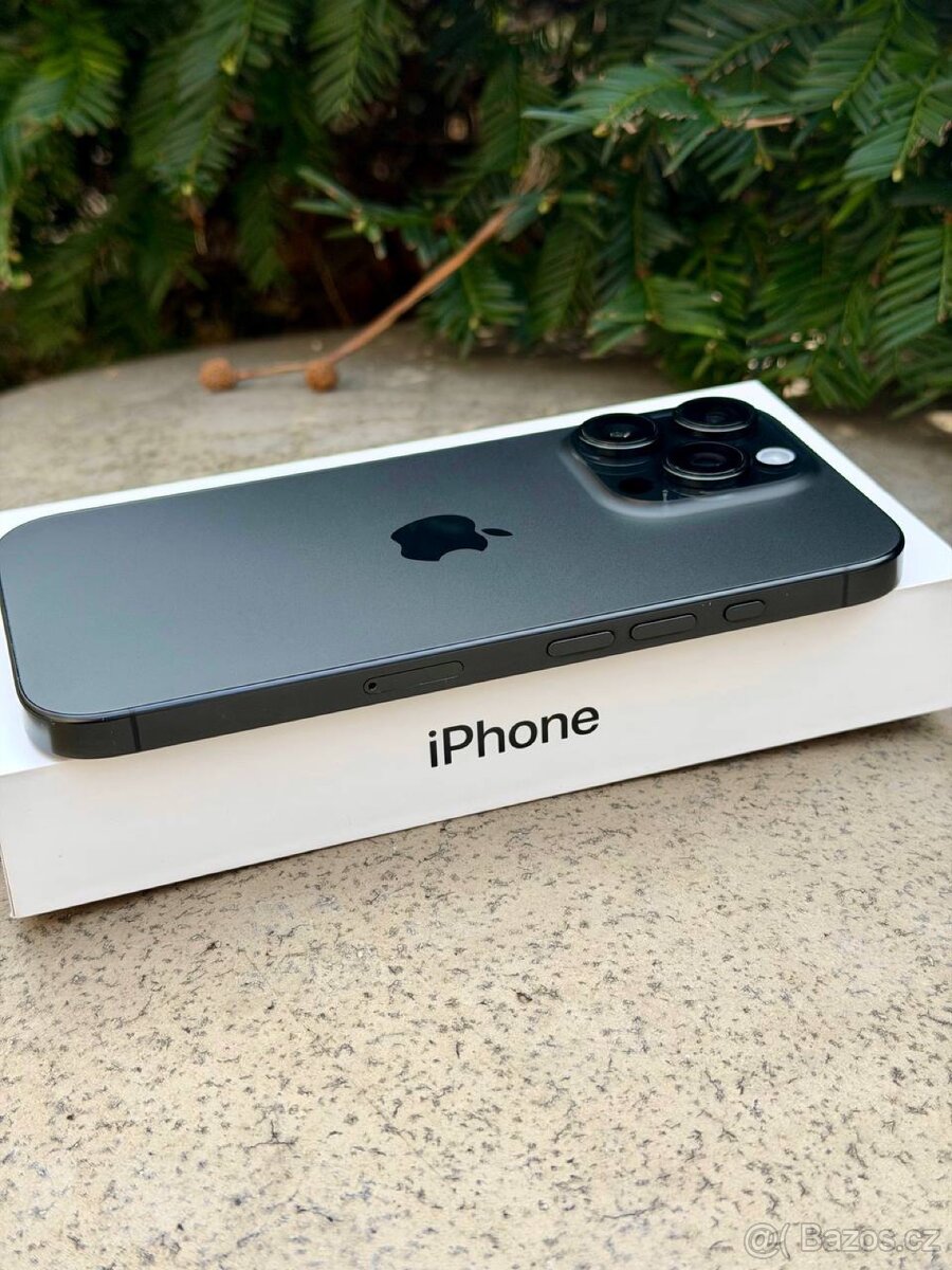 IPhone 16 Pro 256 GB Černý Titanium - 5
