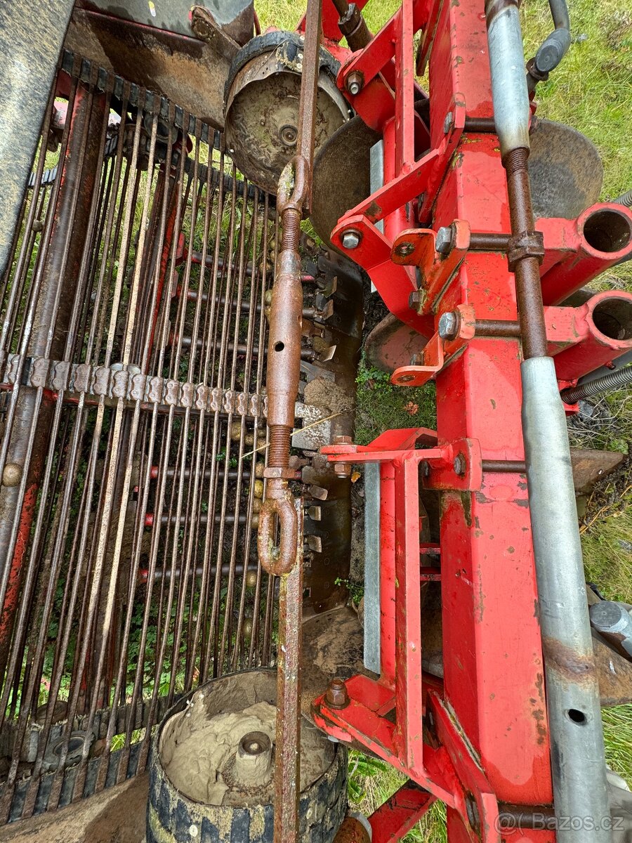 Kverneland un 2400 - 5