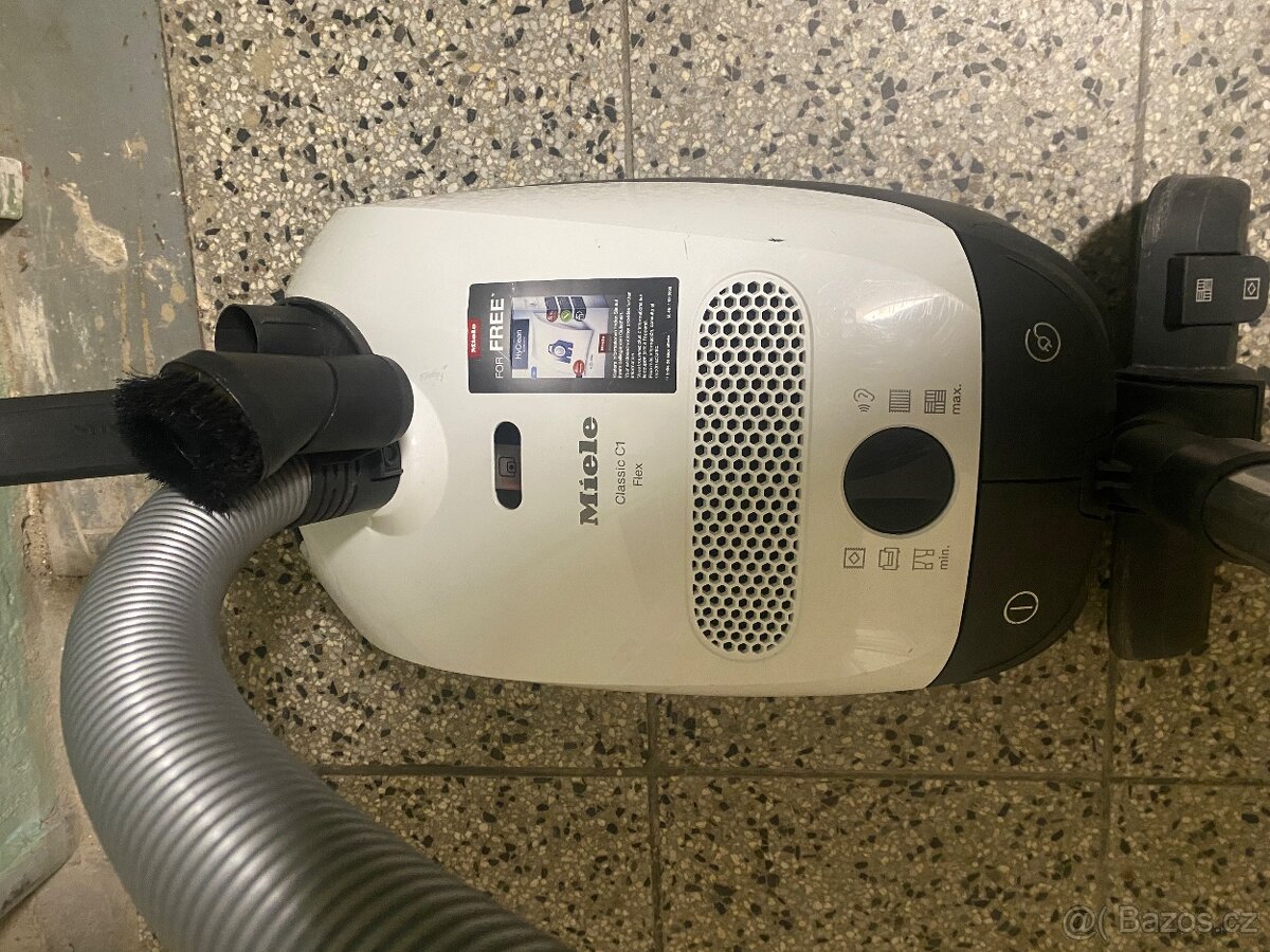 Vysavač Miele - 5