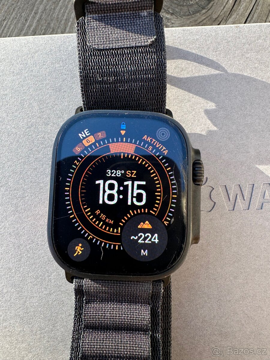 Apple Watch Ultra 3 49mm – černý titan - 5