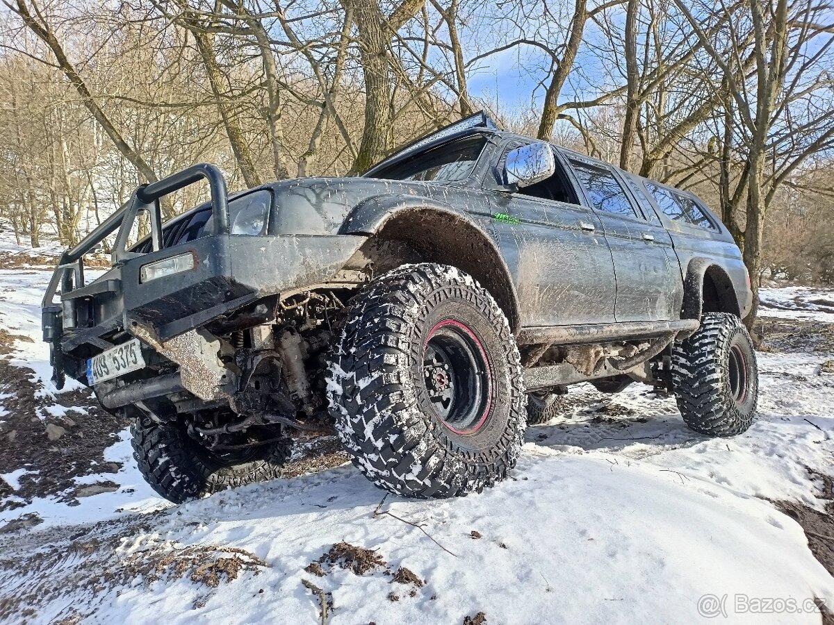 Mitsubishi l200