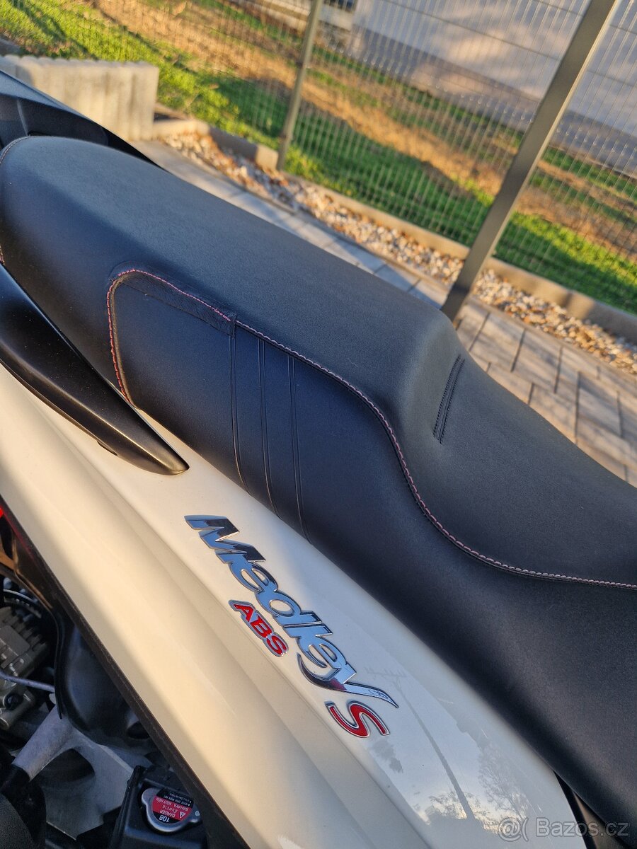 Skútr Piaggio Medley 125 Sport - 5