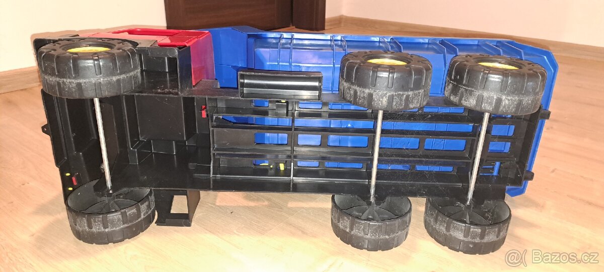 Nákladak Tatra_auto na hrani - 5